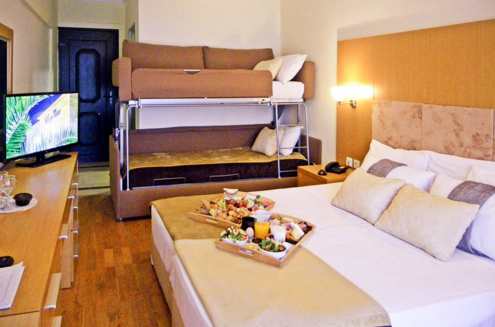 🌊 Лято 2026 в Гърция – Неа Мудания - Image 2